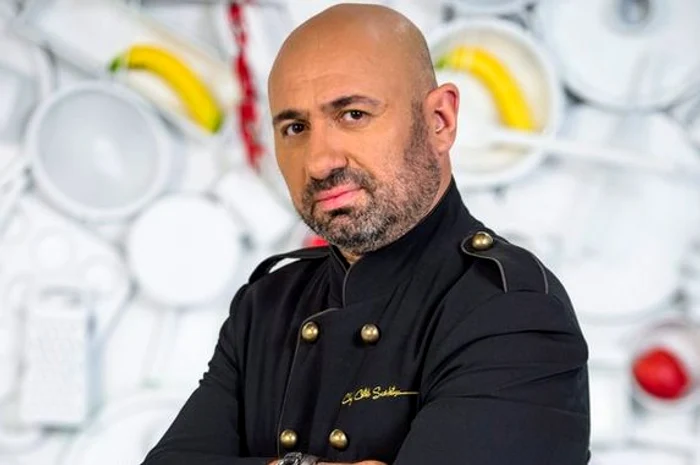 Cătălin Scărlătescu și Maria Andria au fost surprinși sărutându-seFoto Spynews.ro