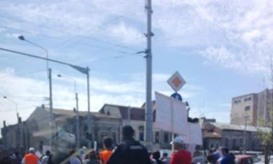 Peste 2 000 de români au protestat împotriva Barnevernet, Serviciul norvegian pentru Protecția Copilului jpeg