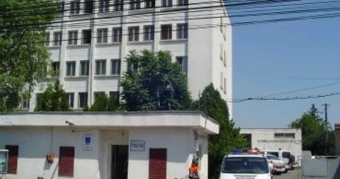 Ploieşti: Poliţiştii prahoveni rămân fără benzină