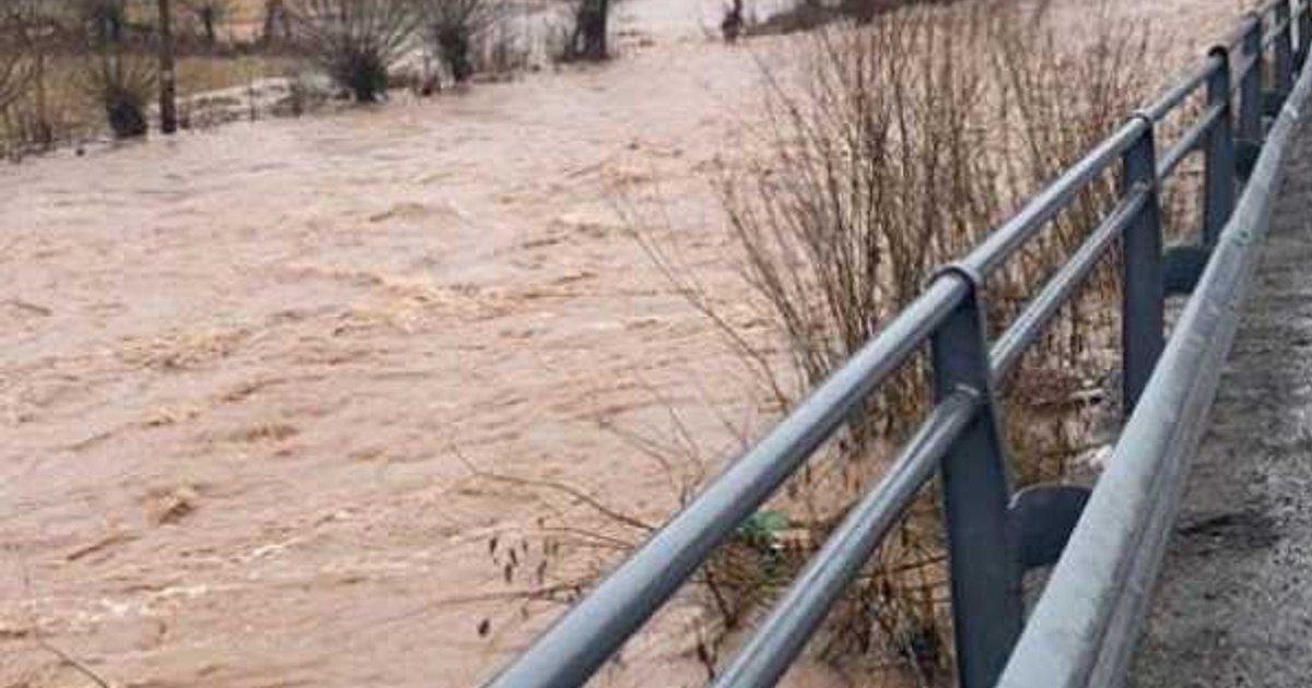 Râuri din 11 județe, sub avertizări Cod portocaliu și Cod galben de ...