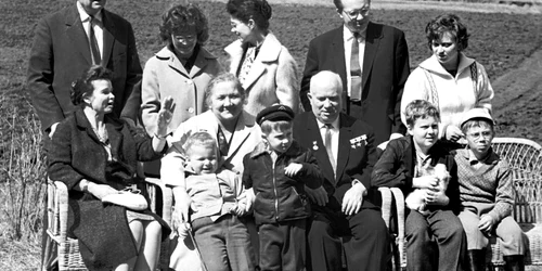 1704545989537791 ryrHLzDn jpg