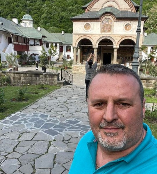 Scurgere de informații la vârful Poliției Sibiu. Un fost polițist acuză: „Mi-au pus cătușele“ VIDEO