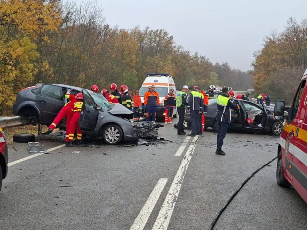 Doi morţi şi un rănit în urma unui accident în Dolj. Unul din șoferi se afla pe contrasens la momentul impactului