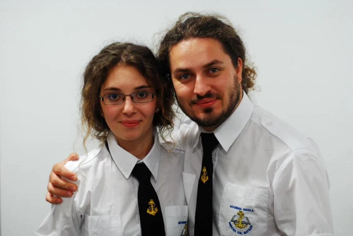 Cerere în căsătorie pe malul mării la Constanţa - Andreea David şi Adrian Popa Foto Arhivă personală
