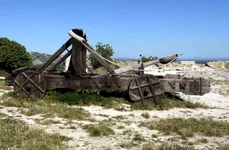 Catapulta şi berbecul   „bombele atomice“ ale Antichităţii jpeg