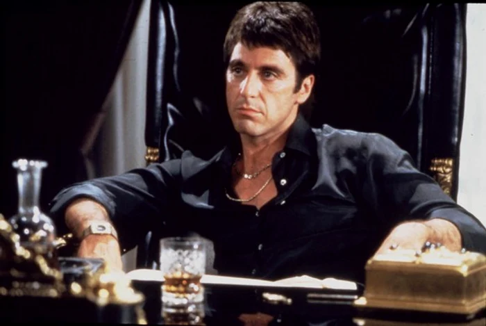 Al Pacino, în pelicula Scarface