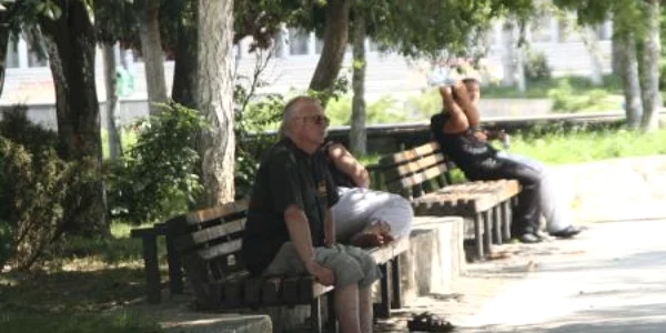 Prim ajutor pentru reşiţeni