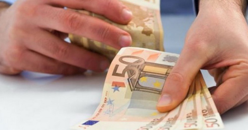 Șpaga uriașă primită de un șef ANIF ca să ofere contracte cu dedicație unei firme