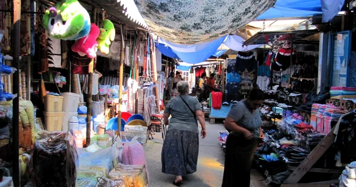 Bazarul Big, departe de un comerţ civilizat Foto:Adevărul