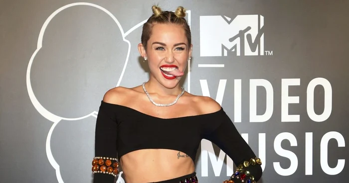 Miley Cyrus a şocat audienţa de la MTV VMA. FOTO Reuters