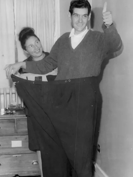 Angus Barbieri 1 JPG