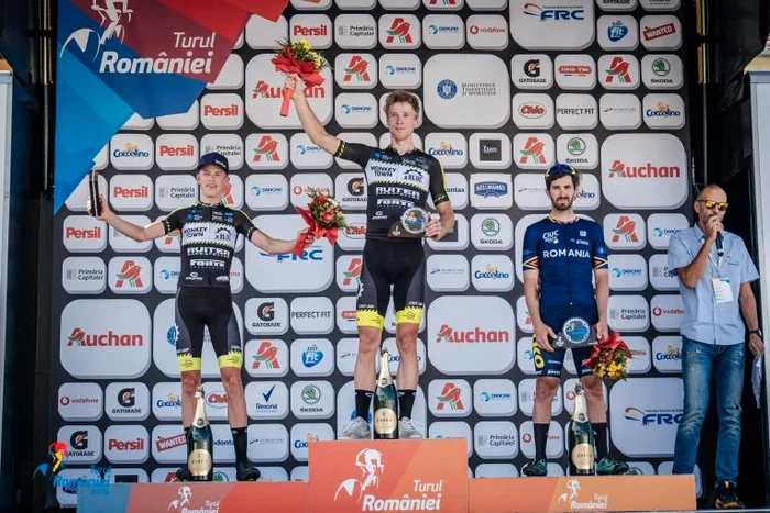 Eduard Grosu, pe treapta a treia a podiumului primei etape a Turului Ciclist al României