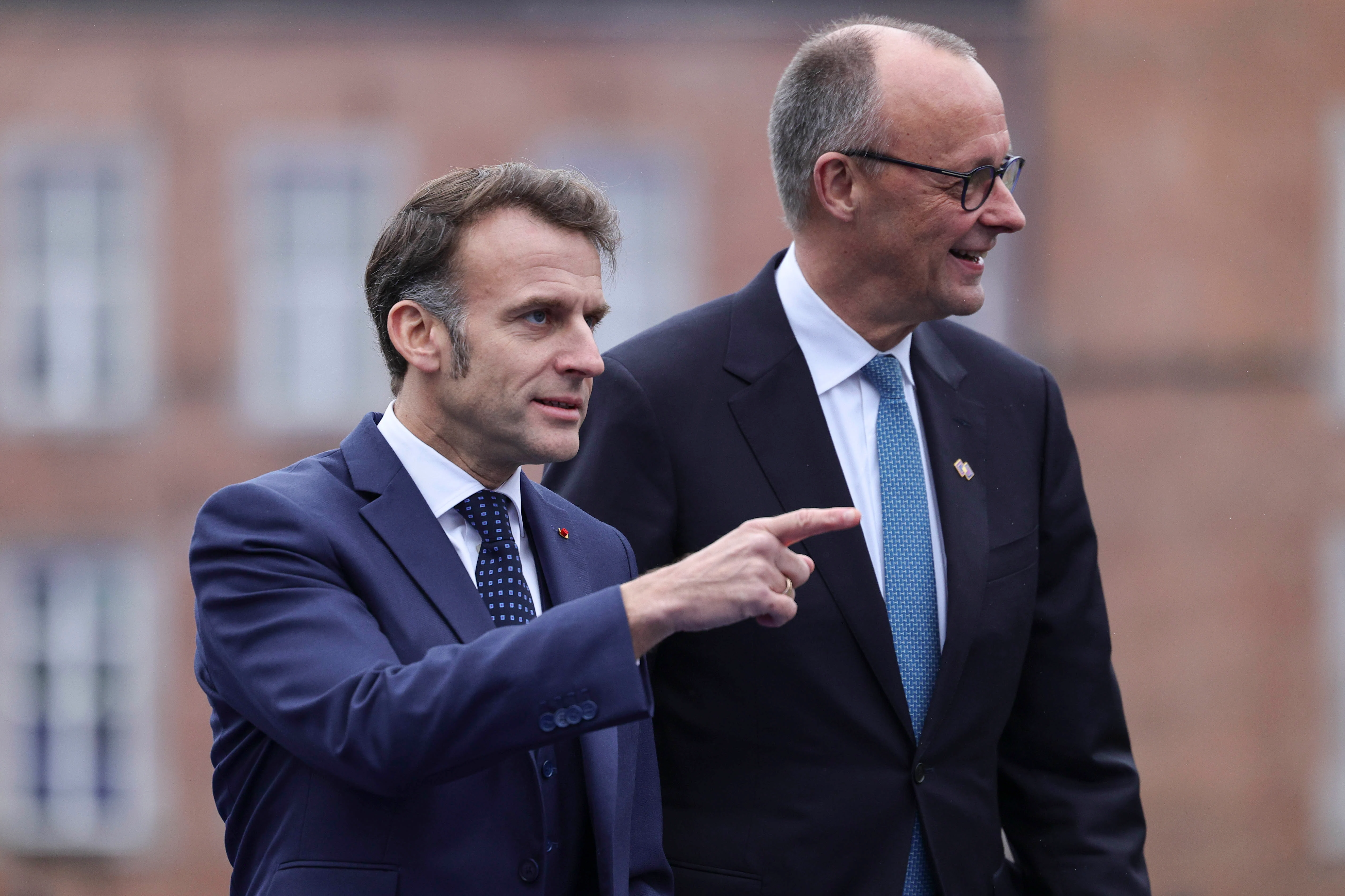 Noua ordine europeană dă frisoane la Paris și Londra. „Istoria are experiențele a două războaie mondiale devastatoare”