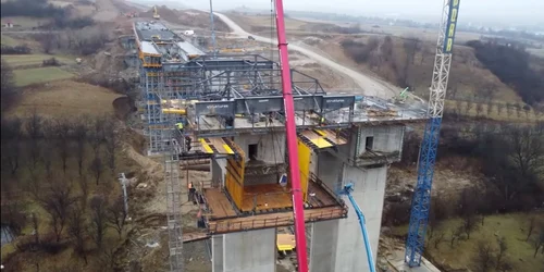 Stadiul lucrărilor la autostrada Sibiu - Piteşti Lotul 1 Boiţa Viaductul Tălmăcel Foto Ioan Adrian Gica