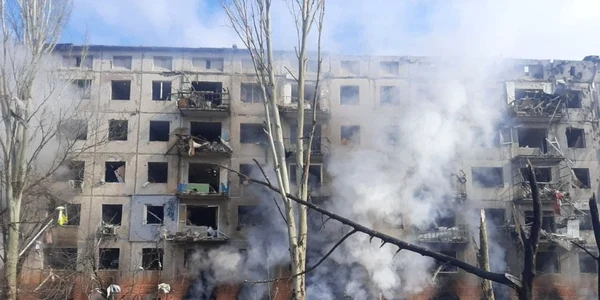 Bloc de locuinte atacat la Kramatorsk FOTO Twitter