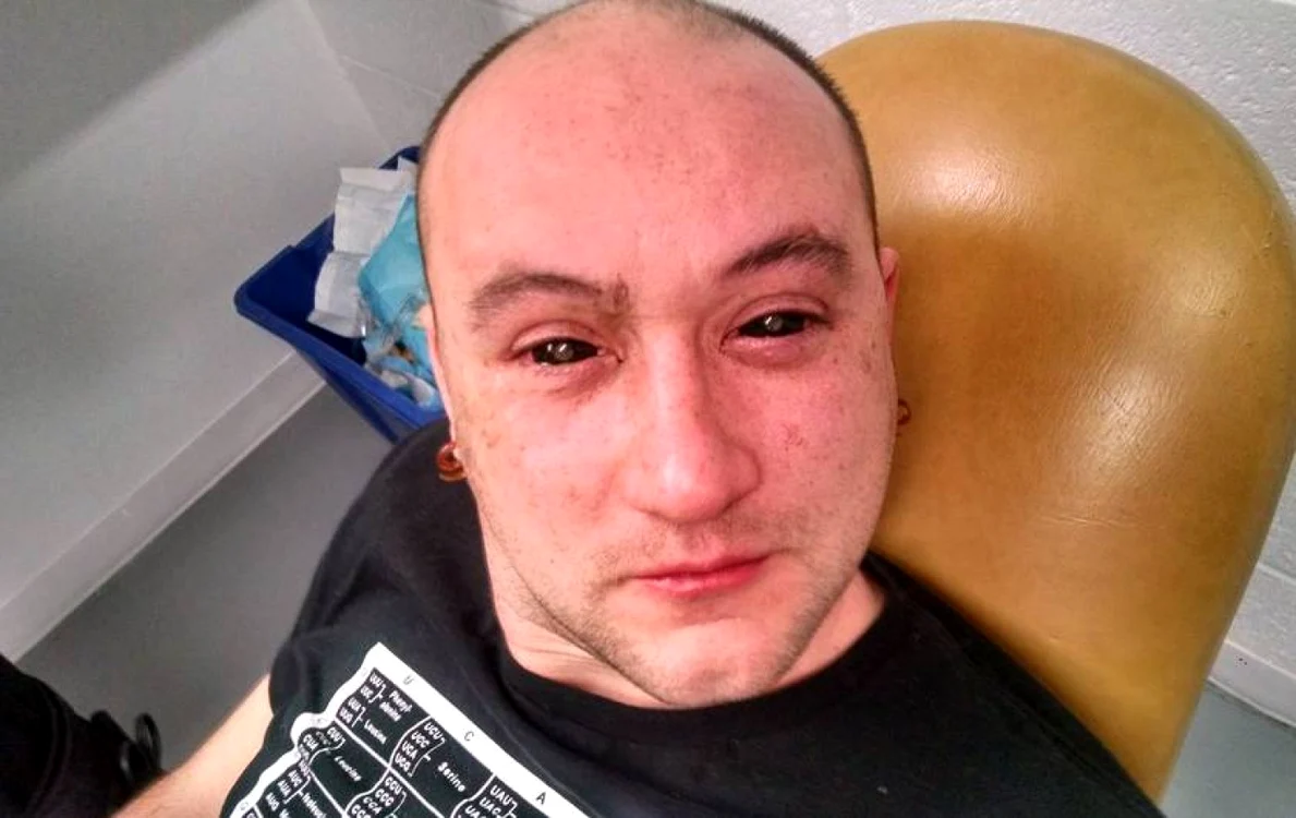 Cercetătorul injectat cu substanţa care i-a oferit vedere cu infraroşu