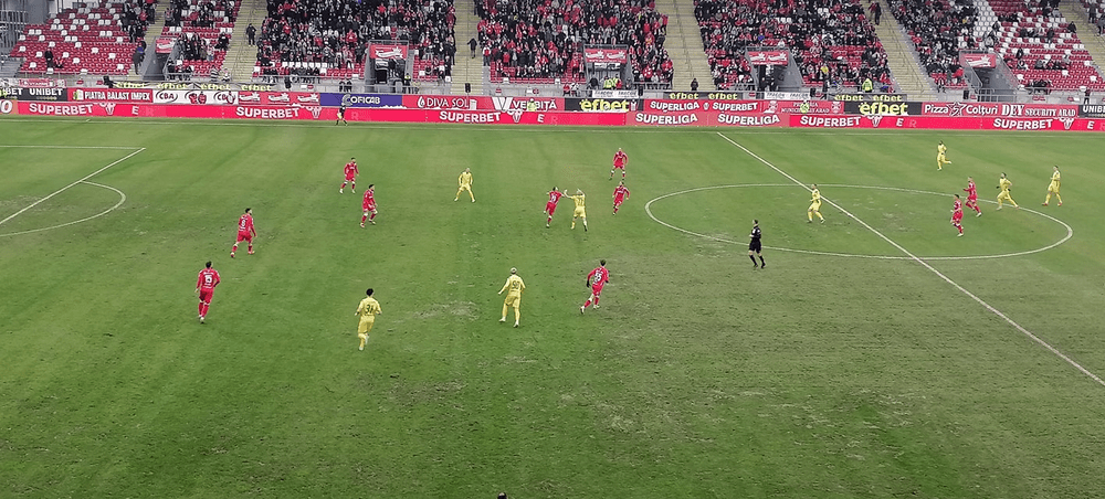 Trei puncte prețioase pentru  pentru codașa Superligii la fotbal, CS Mioveni, în deplasarea de la Arad 