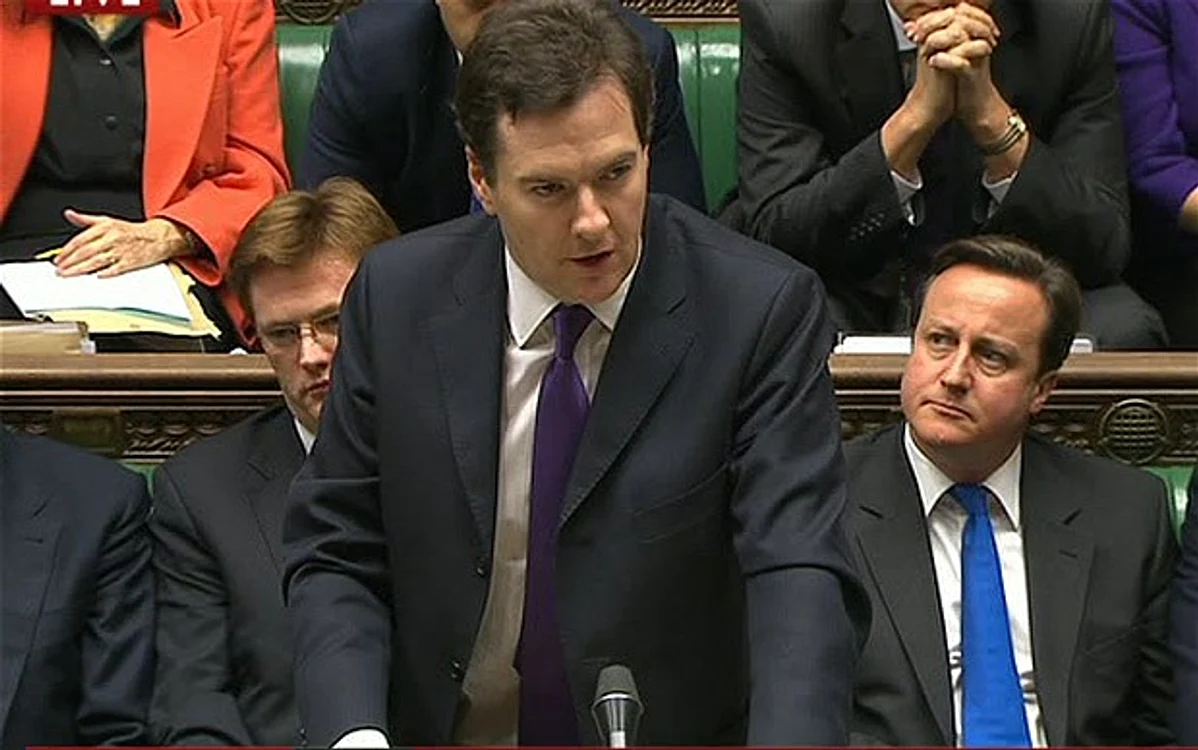 George Osborne, ministrul de Finanțe al Marii Britanii, anunțănd noi măsuri de austeritate în parlament