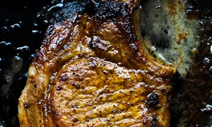 cotlet de porc in sos cubanez jpeg