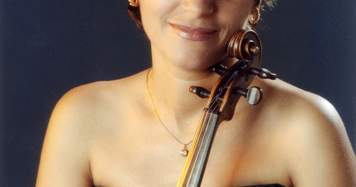 Cristina Anghelescu 