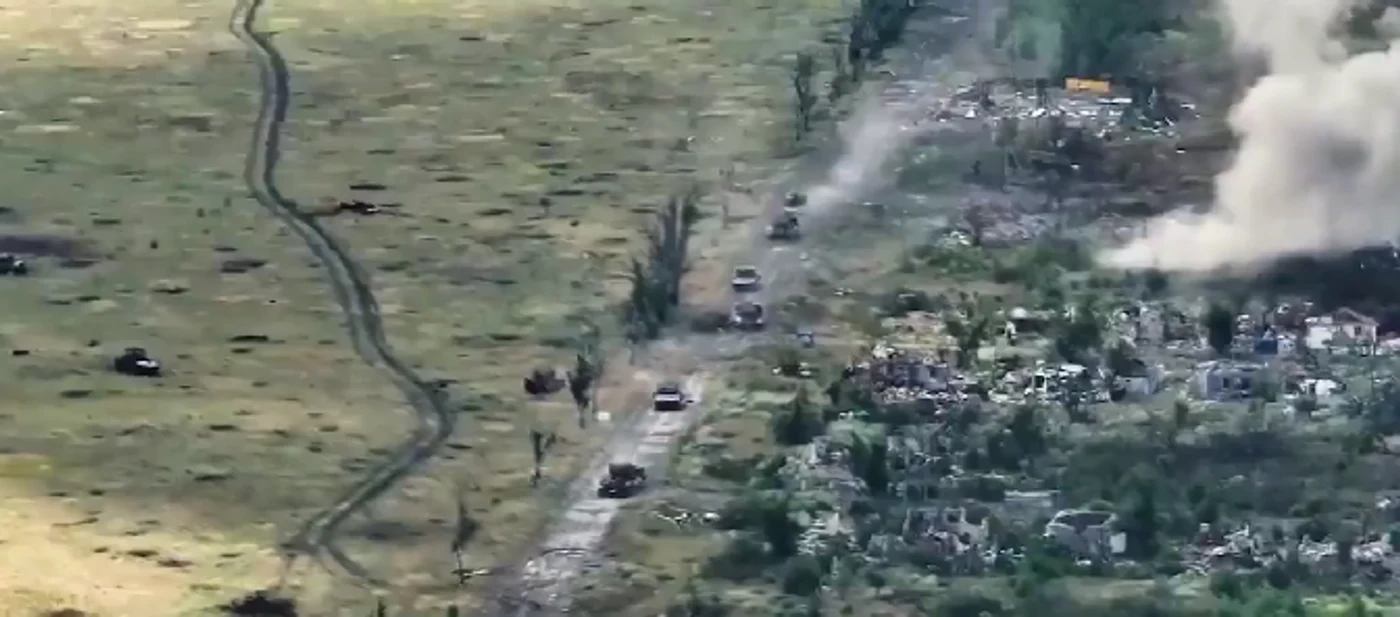 Convoi rusesc, surprins de un atac aerian al Kievului FOTO Captură Video