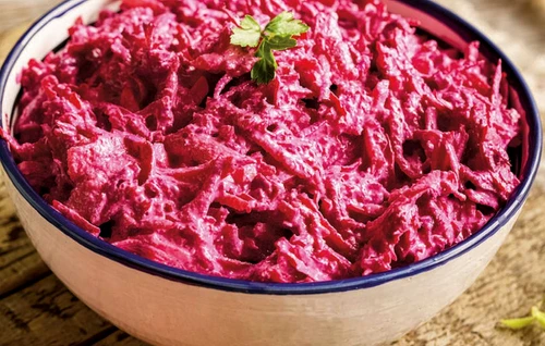 salata de sfeclaa cu mere si smantana jpg