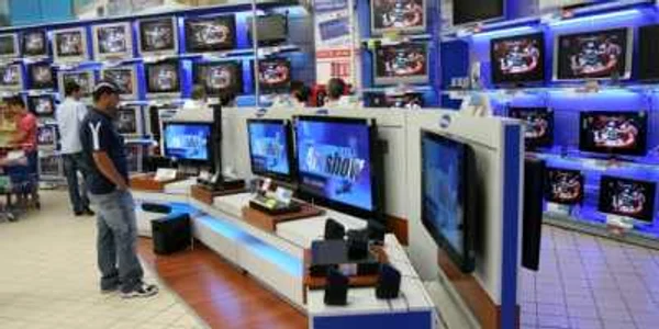 Televizoarele sunt scoase la vânzare în bloc