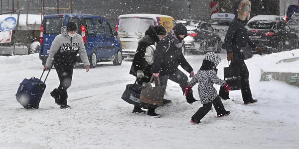 ninsoare rusia camioane zapada meteo FOTO EPA
