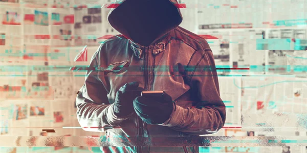 dezinformare shutterstock 2111213687 jpg