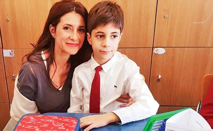 Iuliana l-a învăţat deja pe Tudor să citească