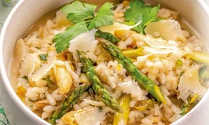 risotto cu ceapa si sparanghel jpg