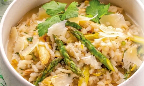 risotto cu ceapa si sparanghel jpg