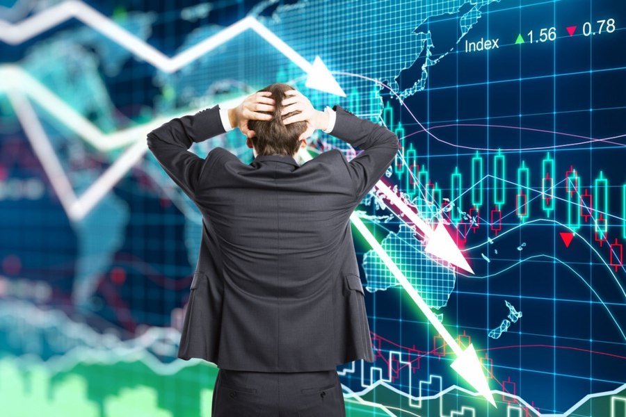 Economist: Înăsprirea fiscală poate duce România într-o criză economică reală. Care sunt alternativele   