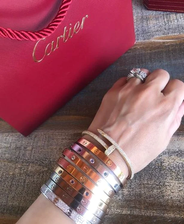 Și colecția de brățări Cartier crește de la o zi la alta
