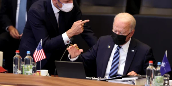 biden macron FOTO The New Arab