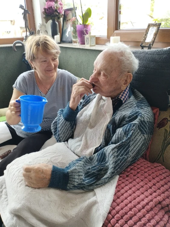 Ilie Ciocan din Galicea Vâlcea cel mai bătrân român și veteran de război din lume Foto CameliaCiocan
