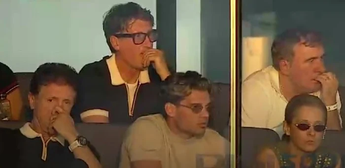 Timpul trece, iar Ianis Hagi este tot spectator. Internaționalul român s-a retras acasă
