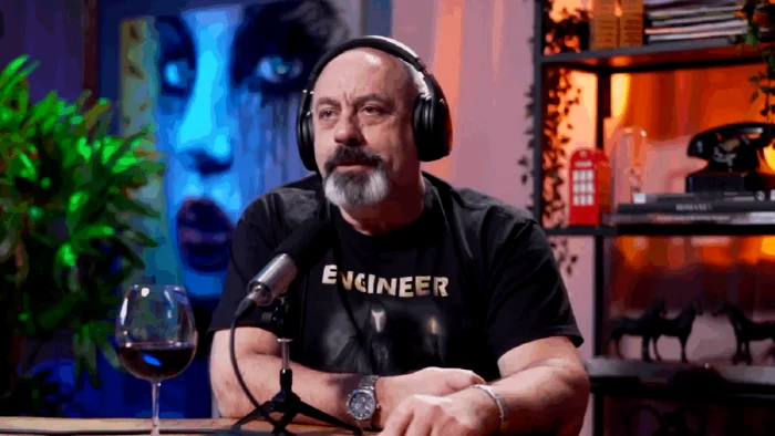 Emil Mitrache a suferit o dramă în trecut / FOTO: Captură video Youtube