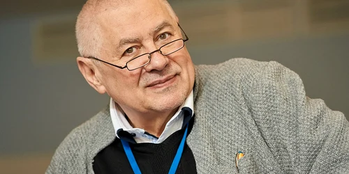 1200px ГлебПавловский jpg