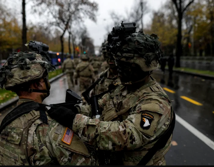 Totul despre Parada de 1 Decembrie. Ce sisteme noi de armament aduc militarii români și aliați 1 Militarii americani au defilat și anul trecut FOTO Octav Ganea
