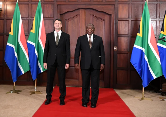 Ambasadorul Ungariei, Attila Horváth alături de președintele Republicii Africa de Sud / Facebook