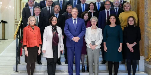 iohannis si ambasadorii jpg