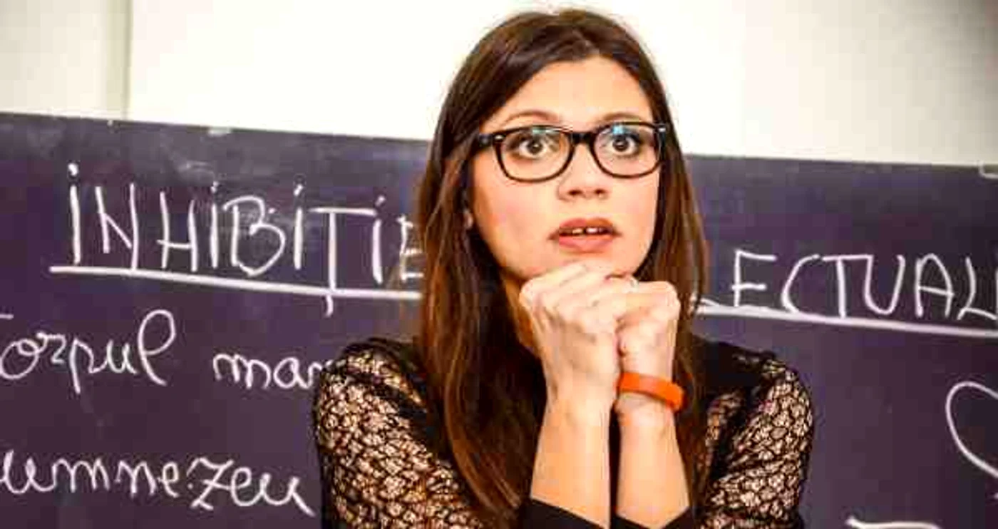 Laura Andreșan face cursuri de psihologie