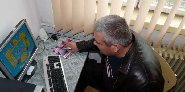 Nu vă daţi datele personale