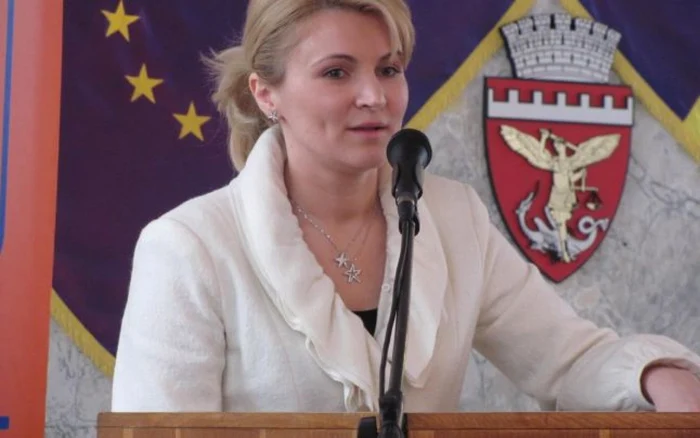 Andreea Paul Vass îl susţine pe Vasile Blaga la şefia PDL