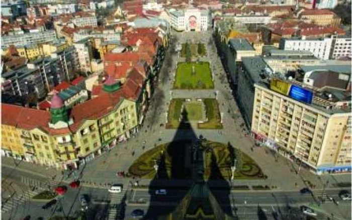 Timişoara: Investiţie de 10 milioane de euro în piaţa în care au murit eroii Revoluţiei (GALERIE FOTO)