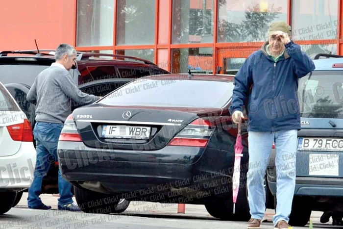 Pe chipul Luminiţei Becali se pot citi supărarea şi îngrijorarea (Fotografii: Alex Muscaliu)