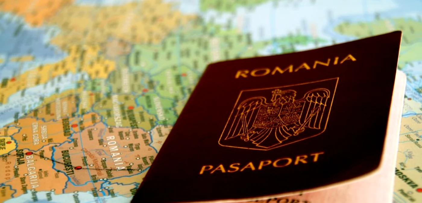 De luni, românii pot primi paşaportul acasă FOTO Mediafax