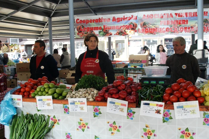Bulgarii vin aici pentru a cumpăra legume / foto: Cuvântul Libertății