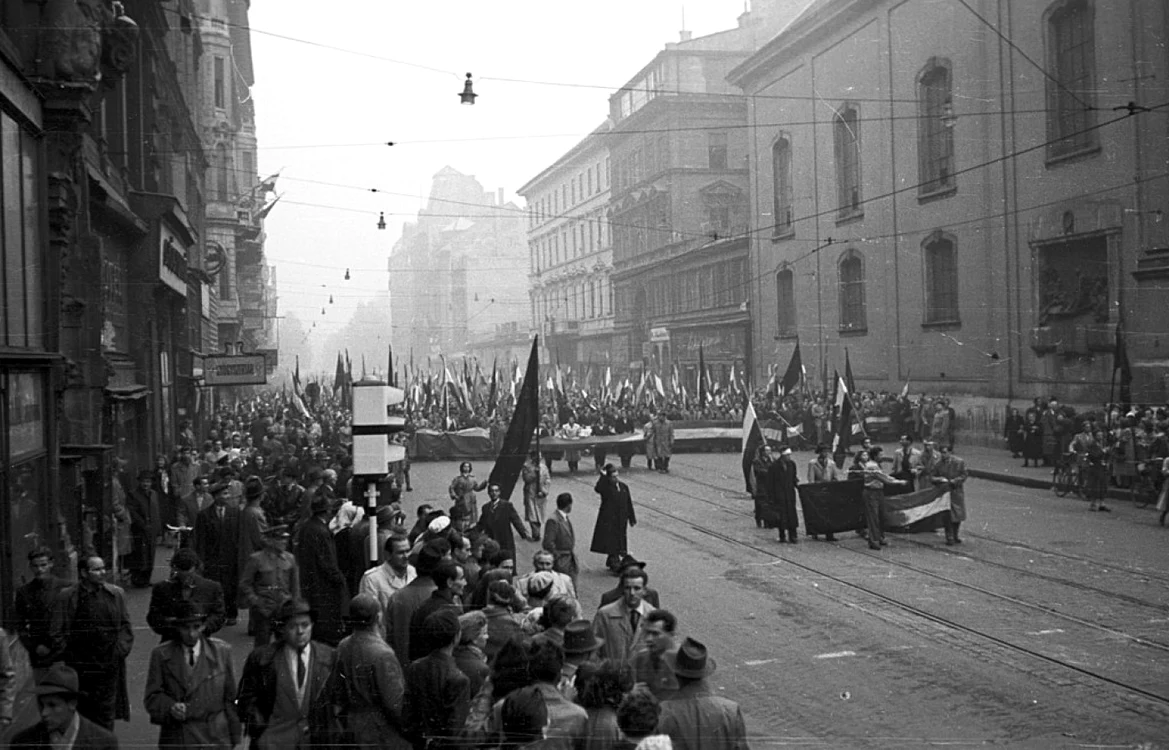 Revoluţia din Ungaria în 1956 FOTO  wikipedia